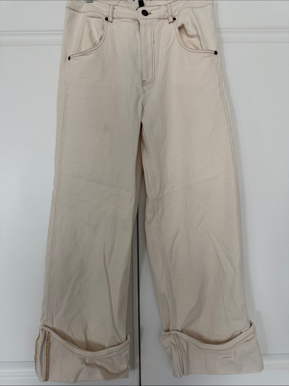 Steve Madden women’s cuffed painter  Cream Jeans